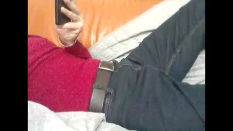 Snapshot of rollino83 chatting on 01-10-26, 05:15 rollino83 online show from 01-10-26, 05:15