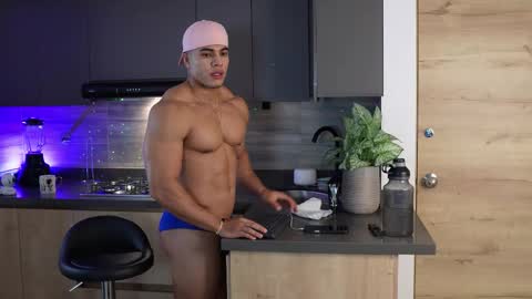 romano_kentt12 online show from 09-17-25, 12:01