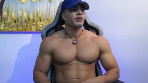 romano_kentt12 online show from 07-23-26, 11:24