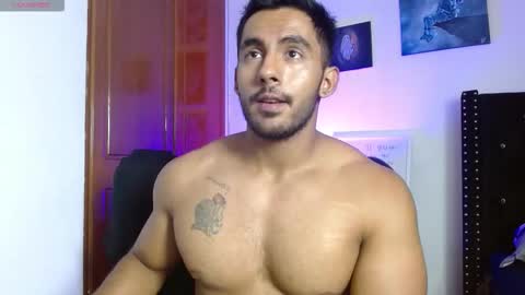 Snapshot of romanpearce_ chatting on 09-13-25, 08:41 Roman online show from 09-13-25, 08:41
