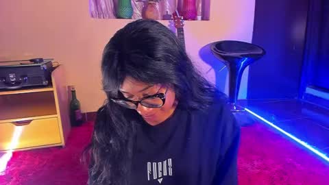 Snapshot of romantic_stargirl chatting on 12-08-24, 01:02 Is A Belle online show from 12-08-24, 01:02