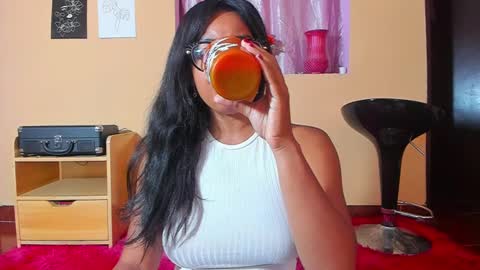 Snapshot of romantic_stargirl chatting on 12-30-24, 02:30 Is A Belle online show from 12-30-24, 02:30