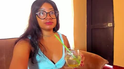 Snapshot of romantic_stargirl chatting on 01-01-25, 02:31 Is A Belle online show from 01-01-25, 02:31