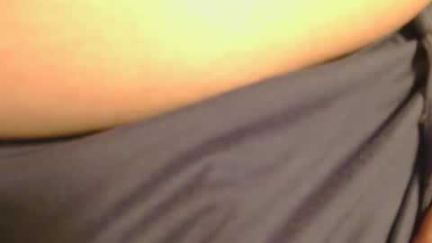 Snapshot of romantiko9 chatting on 05-11-26, 10:18 romantiko9 online show from 05-11-26, 10:18