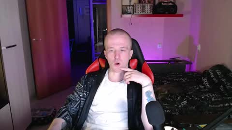 Snapshot of romantobizin chatting on 03-16-26, 06:56 Roman online show from 03-16-26, 06:56