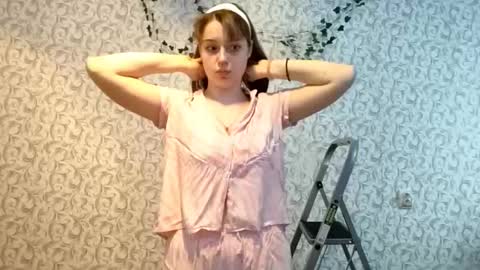 Snapshot of romeliamimozo chatting on 12-05-25, 10:13 Alya online show from 12-05-25, 10:13