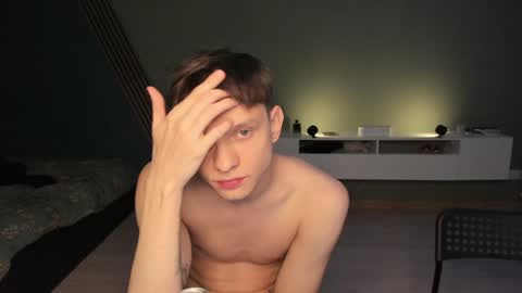 Snapshot of romeo_mercy chatting on 12-13-24, 12:53 Romeo online show from 12-13-24, 12:53