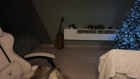 Snapshot of romeo_mercy chatting on 01-04-25, 05:37 Romeo online show from 01-04-25, 05:37