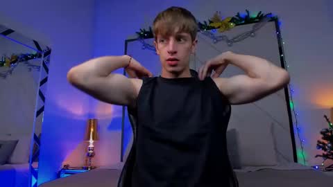 Romeo Ricci online show from 12-14-25, 04:01