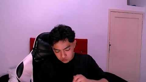 Romeo online show from 11-22-25, 07:24