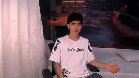 Romeo online show from 12-19-25, 07:21