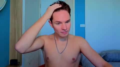 Snapshot of romeosilver chatting on 11-23-25, 03:50 Romeo online show from 11-23-25, 03:50