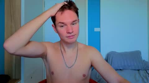 Snapshot of romeosilver chatting on 11-24-25, 04:34 Romeo online show from 11-24-25, 04:34