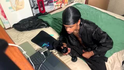 Snapshot of romeotyn chatting on 02-09-25, 01:35 romeotyn online show from 02-09-25, 01:35