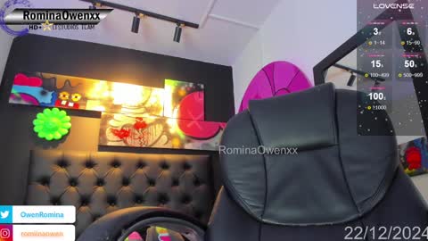 Snapshot of rominaowenxx chatting on 12-22-24, 12:05 ROMINA OWEN online show from 12-22-24, 12:05
