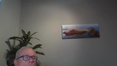 HIALL online show from 06-27-26, 08:41