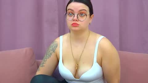 Monica online show from 05-26-26, 06:09