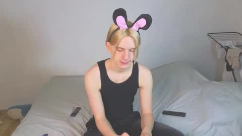 Snapshot of ron_vilss chatting on 02-06-26, 06:07 Ron online show from 02-06-26, 06:07