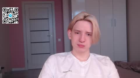 Snapshot of ron_vilss chatting on 02-18-26, 04:30 Ron online show from 02-18-26, 04:30