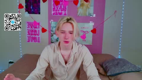 Snapshot of ron_vilss chatting on 02-23-26, 07:06 Ron online show from 02-23-26, 07:06