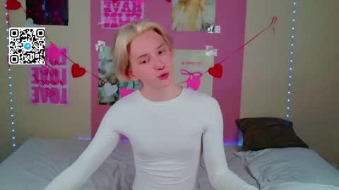 Snapshot of ron_vilss chatting on 02-26-26, 06:12 Ron online show from 02-26-26, 06:12