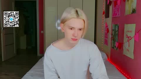 Snapshot of ron_vilss chatting on 03-15-26, 11:05 Ron online show from 03-15-26, 11:05