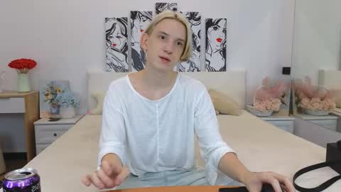 Snapshot of ron_vilsx chatting on 10-24-25, 08:33 ron vilsx online show from 10-24-25, 08:33