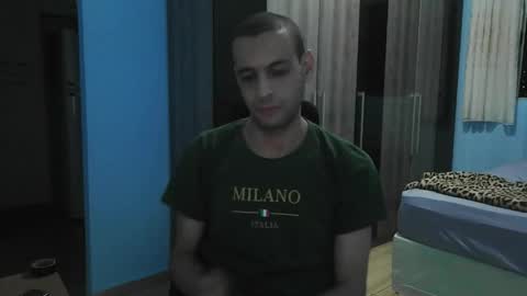 Snapshot of ronnispoto chatting on 04-14-26, 11:44 ronny online show from 04-14-26, 11:44