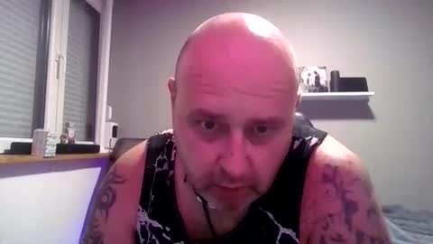 Snapshot of rooosveltooo chatting on 02-28-26, 02:01 rooosveltooo online show from 02-28-26, 02:01