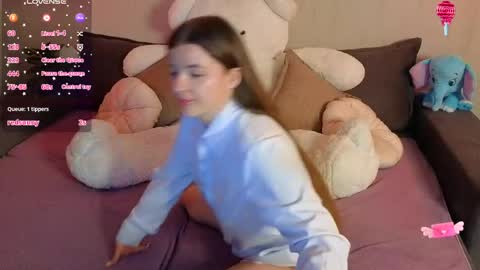 roraline_lov online show from 04-19-26, 06:10