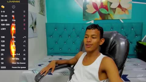 Snapshot of rory_castro chatting on 11-02-25, 10:45 RORY CASTRO online show from 11-02-25, 10:45