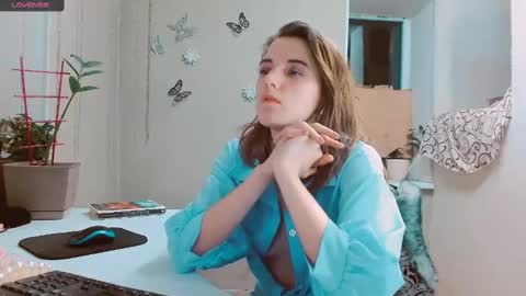 Snapshot of rosa843850 chatting on 01-26-25, 08:02 rosa843850 online show from 01-26-25, 08:02