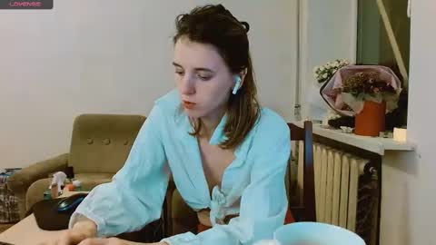 Snapshot of rosa843850 chatting on 02-22-25, 03:25 rosa843850 online show from 02-22-25, 03:25