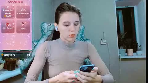 Snapshot of rosa843850 chatting on 11-12-25, 07:57 rosa843850 online show from 11-12-25, 07:57