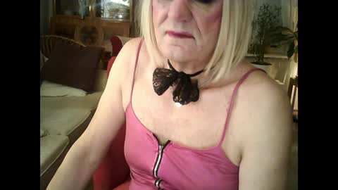 Tina online show from 02-08-25, 09:57