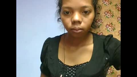 rosah225127 online show from 05-28-26, 06:38