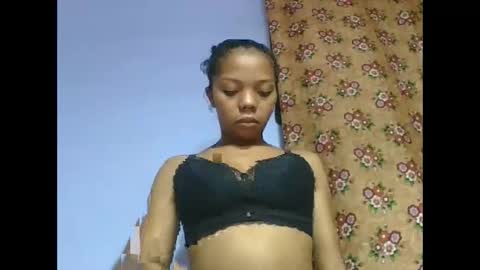 rosah225127 online show from 05-29-26, 06:44