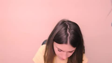 Rose online show from 11-18-25, 08:19