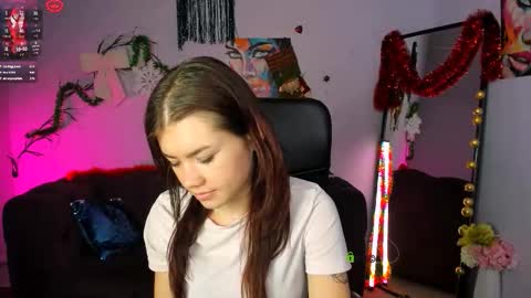 Snapshot of rosali_sunny chatting on 01-06-26, 06:55 Rosalia online show from 01-06-26, 06:55