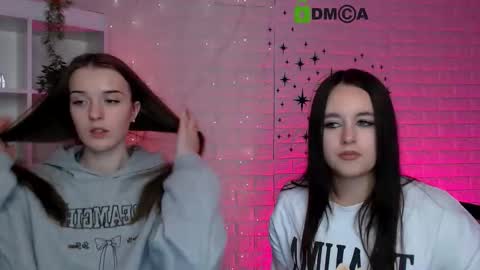 rosalie_liu online show from 11-19-25, 02:28