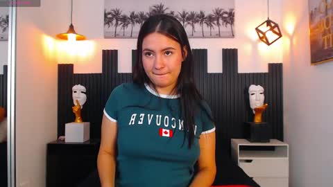 R O S A L I A online show from 04-16-26, 09:39