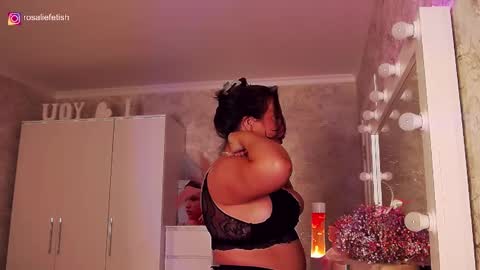 Rosalie online show from 12-16-25, 01:10