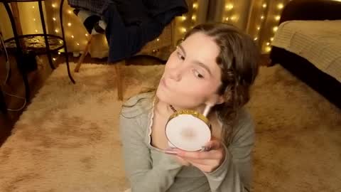 Kylie online show from 03-27-26, 05:12