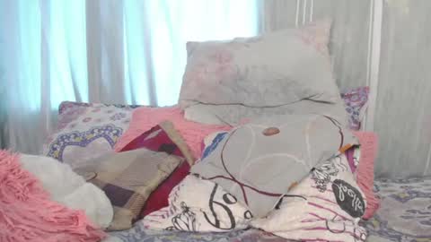 Snapshot of rosalynda_collen chatting on 02-12-25, 07:02 daniela garcia online show from 02-12-25, 07:02