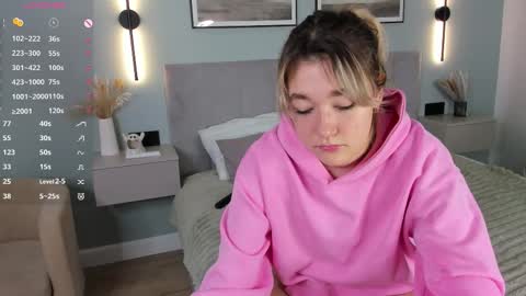 Mia online show from 11-27-25, 07:32