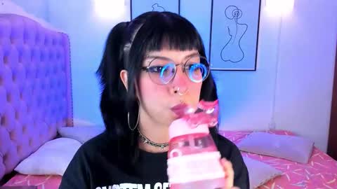 Snapshot of rose_72 chatting on 09-23-25, 07:06 Ally online show from 09-23-25, 07:06