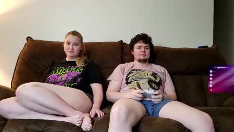 Snapshot of rose__g0ld chatting on 02-18-25, 03:31 rose__g0ld online show from 02-18-25, 03:31