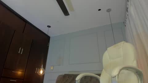 rose__monroe online show from 02-25-26, 07:56