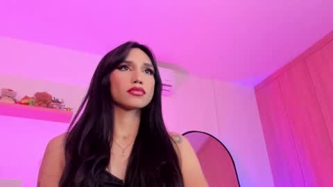 Rose Saenz online show from 11-18-25, 06:56