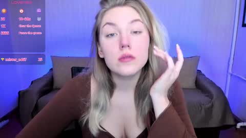 Snapshot of rose_brooks chatting on 02-16-25, 09:27 Rose but u can call me princess online show from 02-16-25, 09:27